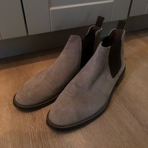 1901 Suede Chelsea Boots